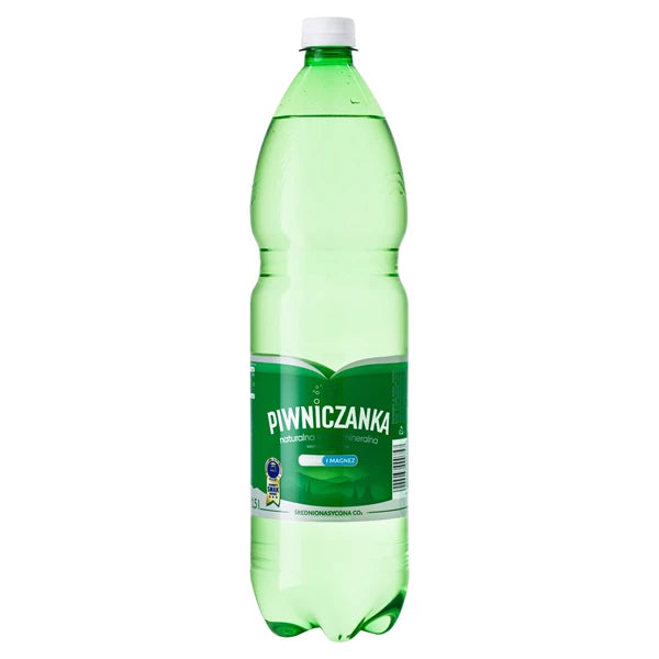 PIWNICZANKA - WODA LEKKOGAZOWANA 1,5L ZIELONA KAUCJA